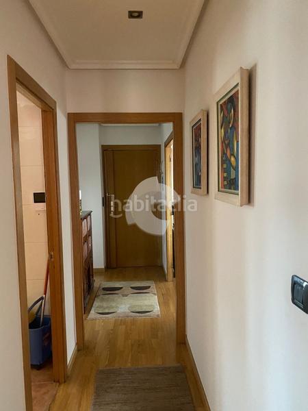 Foto 8d1acbdd-41e8-4885-adba-fb5c2ff8857e. Rent flat in Centro Ourense