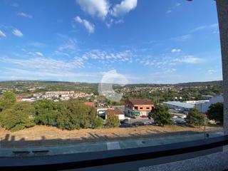 Zweistöckige Wohnung in San Cibrao das Viñas. Vivienda tipo duplex en el piñeiral con inmejorables vistas. en