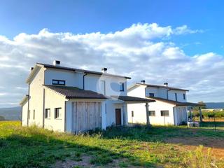 Casa  Piñeiro. Se vende vivienda unifamiliar independiente en lugar piñeiro, ca
