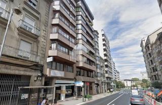 Piso en Centro. Espaciosa vivienda de 200 metros cuadrados, distribuida en una ú