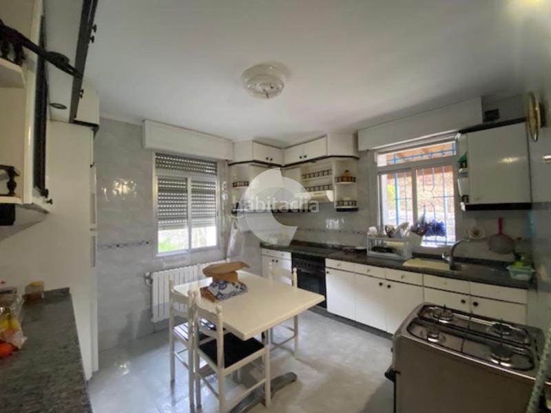 Foto de5ceb2d-5bc5-47b6-852d-ab75a4443809. Casa a Ventiun Ourense