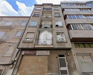 Appartement  Rampa riestra. Vivienda de 95 m, situada en segunda planta sin ascensor, con 4