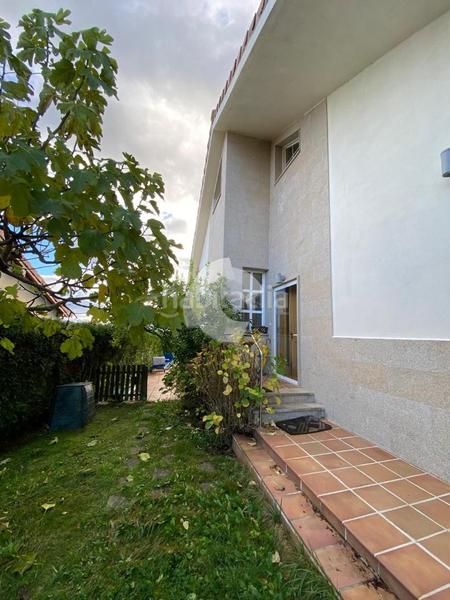 Foto 2ebf4311-bac0-43cd-9e8e-118ea8ec2a8a. Casa in Pereiro de Aguiar (O)