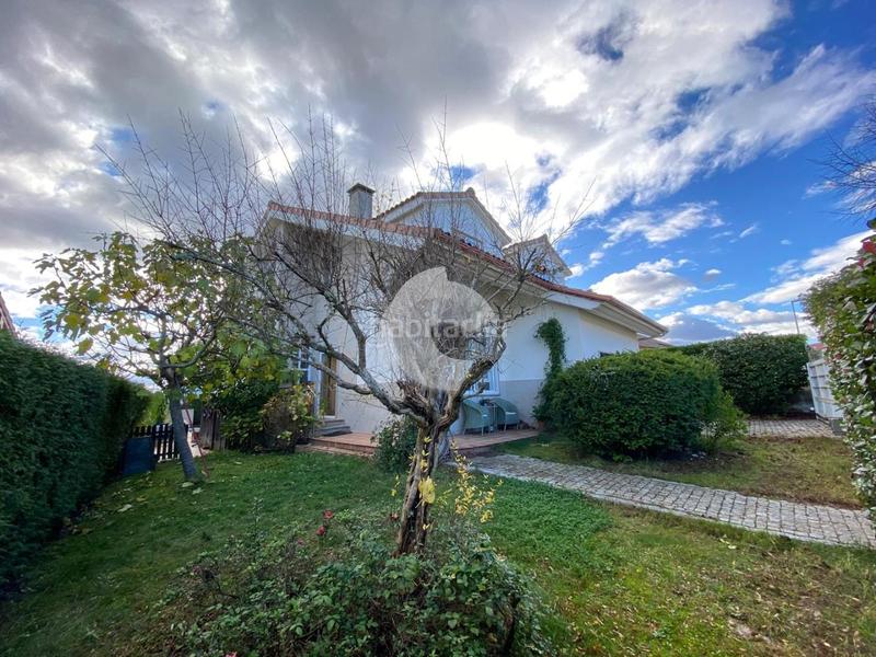 Foto ba73e2e2-587b-4763-b87f-cc93b2fb1ffe. Casa in Pereiro de Aguiar (O)