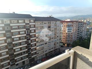 Etagenwohnung in Universidad. Piso muy amplio y totalmente exterior, con excelentes vistas a l