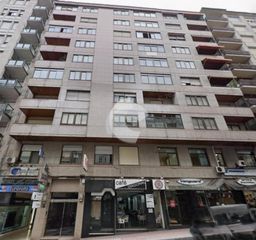 Pis  Juan xxiii. Precioso y amplio piso en el centro de la ciudad. 4 dormitorios