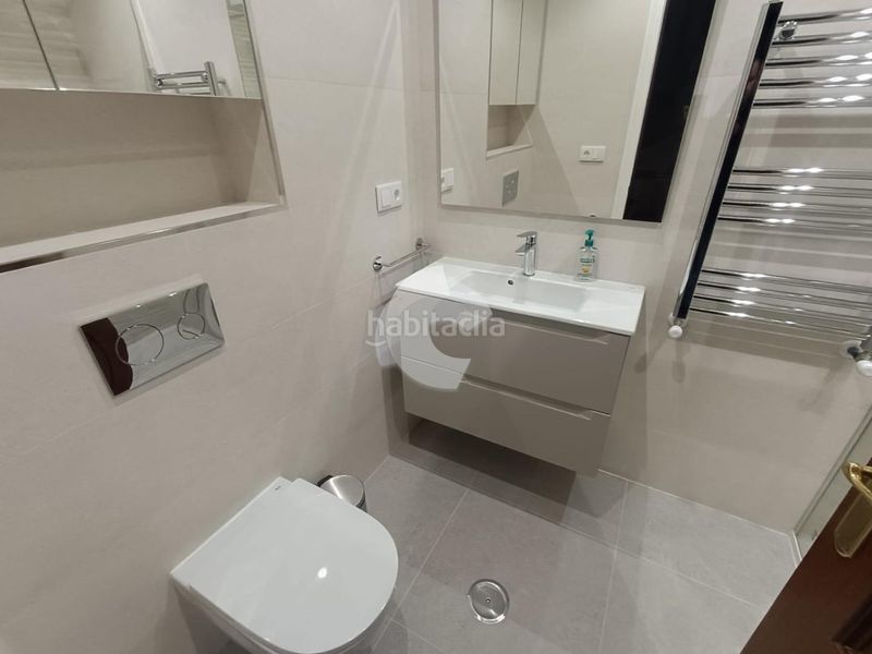 Foto a732d060-0b0a-4bff-ac6b-c6e5b7115683. Alquiler casa adosada magnífico adosado en la zona de o Couto, con 350 m construidos y 50 m de terreno. la vivienda se distribuye en varias plantas y of en Ourense