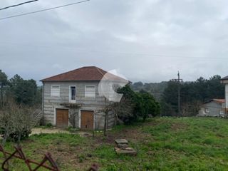 Casa en Toén. Se vende casa con excelente ubicación a 10 minutos de ourense. e