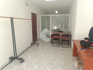 Miete Geschäftsraum in Barbadás. Se alquila local de aproximadamente 80 m, ideal para emprender o