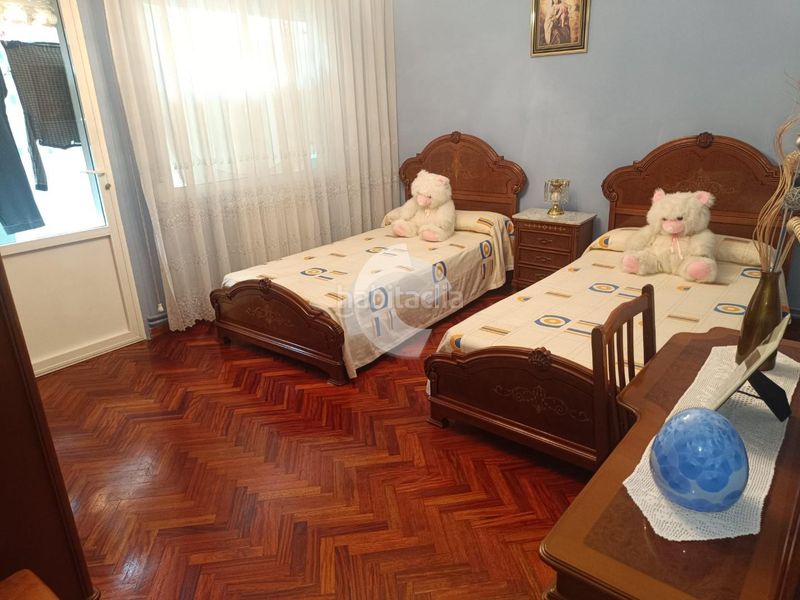 Foto 8898bb0f-c268-42bf-82ad-548a3a3d18eb. Pis a Centro Ourense