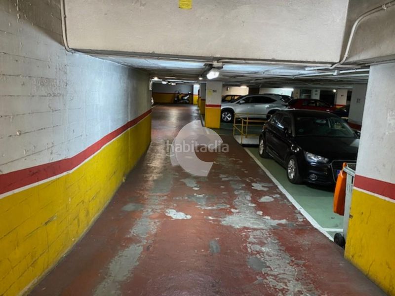 Foto 0a5862ba-d1e6-422c-a29f-11b21be131dc. Aparcament cotxe a Centro Ourense