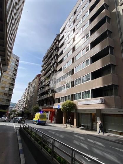 Foto 9989694d-95df-4d0e-866c-547f6ff2414c. Aparcament cotxe a Centro Ourense