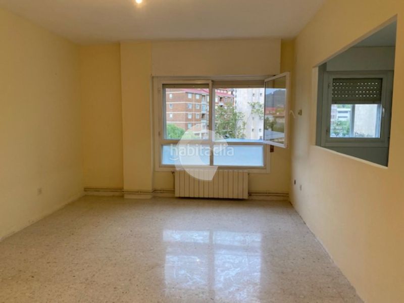 Foto 6165b440-c93d-4e5e-a7d0-10ee4a658eb2. Pis a As Lagoas Ourense