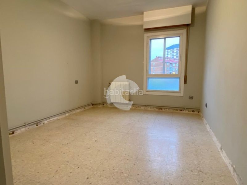 Foto 9b940d9c-1791-4c16-a9f2-1e6e48ef385a. Pis a As Lagoas Ourense