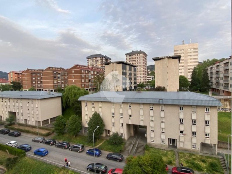 Foto 9d4b08ae-d960-44f0-b20c-6e02a6b9913d. Pis a As Lagoas Ourense