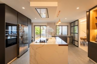 Casa  Ousande. Descubre tu nuevo hogar en esta impresionante casachalet indepen