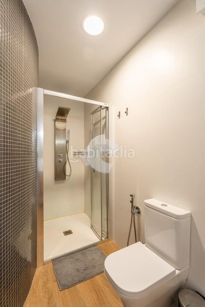 Foto b30eac09-b2ab-4fff-abd3-cf96850ffbad. Casa amb calefacció aparcament a Barbadás