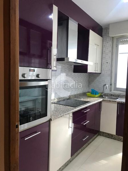 Foto ac188bd5-64d4-411d-9004-9346ae23dcd9. Pis amb aparcament a Universidad Ourense