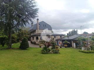 Maison à Esgos. Descubre este magnífico chalet independiente, un oasis de tranqu