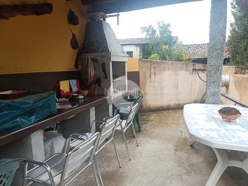 Foto a302d818-98e3-451b-95f0-c461e1f7a633. Casa amb calefacció aparcament a Esgos