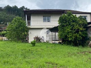 Casa a San Rosendo. Vivienda unifamiliar en untes. emplazada en una parcela de 500 m