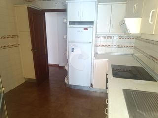 Pis  Doctor fleming. Vivienda situada en la calle doctor fleming, ideal para quienes