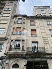 Flat in Centro. Espectacular vivienda en planta en el parque san lázaro. 220m co