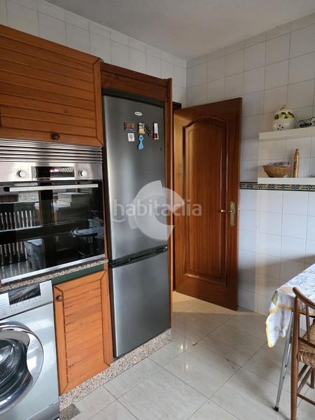 Foto d13984a5-428b-42ea-9fde-645d3fba7b89. Pis amb calefacció aparcament a As Lagoas Ourense