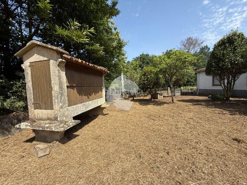 Foto fa79d71e-72b5-4825-8100-11db3b68e34b. Casa amb calefacció aparcament a Vilamarín