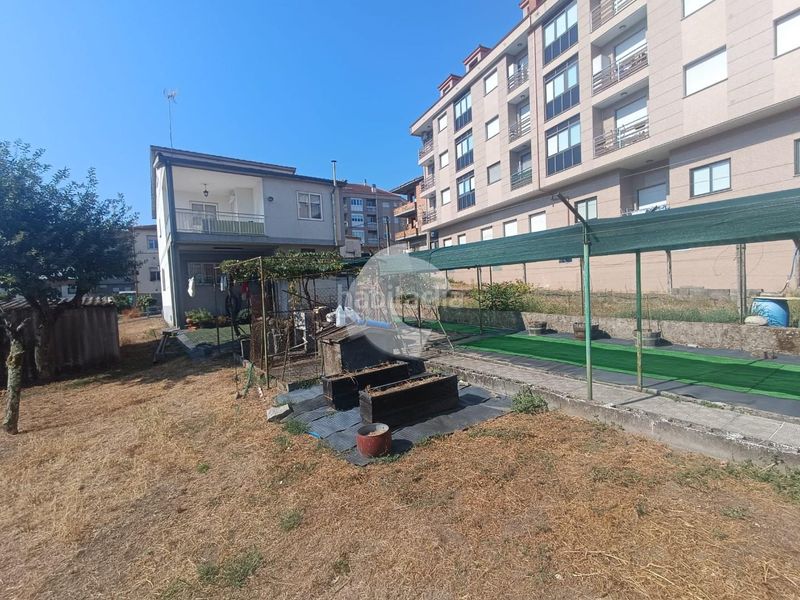 Foto 4a56cfb7-5664-430b-a360-ed1c91b77360. Casa amb calefacció aparcament a Barbadás