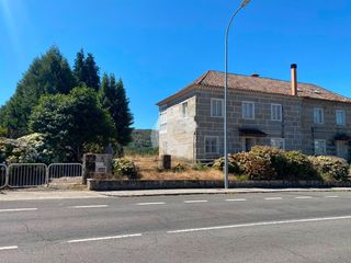 Casa aparellada a Esgos. Vivienda unifamiliar adosada sita en esgos, parcela de 610 m2 so