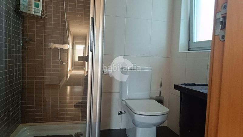 Foto a47ca6ae-2cba-424a-a63f-00085f4216f9. Casa amb calefacció aparcament a Merca (A)