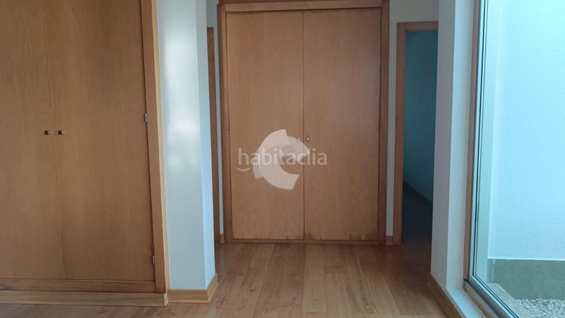 Foto da13b50e-a17f-4154-877f-74a99e9af5d7. Casa amb calefacció aparcament a Merca (A)