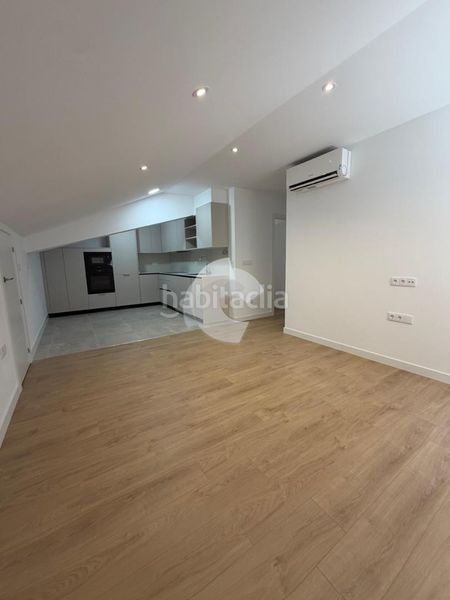 Foto 00ae9884-d7ec-40c1-b936-7d2b3a3082dc. Apartament amb calefacció a Centro Ourense