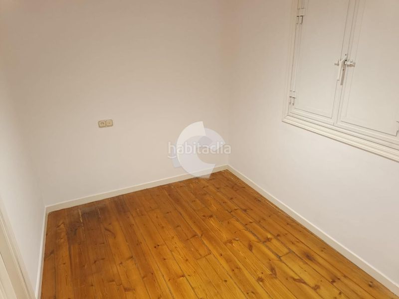 Foto 1f9135e8-aca3-419d-af2c-502bbfb31176. Alquiler piso precioso piso en santo domingo, corrido de adelanteatras 4 dormitorios con armarios y baños, salóncomedor en varios ambiente, coci en Ourense