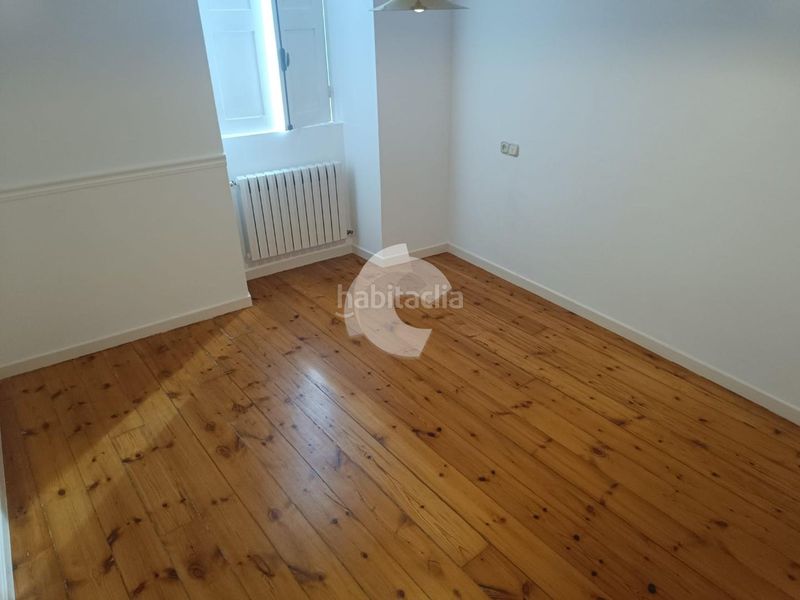 Foto 4aedef92-b6f4-4e3d-b334-77129339458f. Alquiler piso precioso piso en santo domingo, corrido de adelanteatras 4 dormitorios con armarios y baños, salóncomedor en varios ambiente, coci en Ourense
