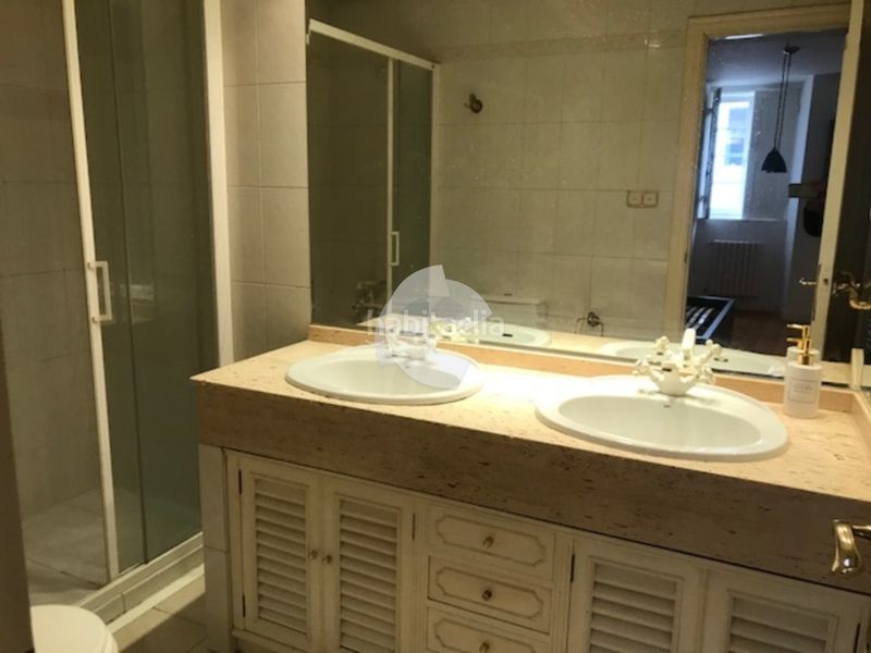 Foto 4af472b7-059f-4497-858b-3905e0c50304. Alquiler piso precioso piso en santo domingo, corrido de adelanteatras 4 dormitorios con armarios y baños, salóncomedor en varios ambiente, coci en Ourense