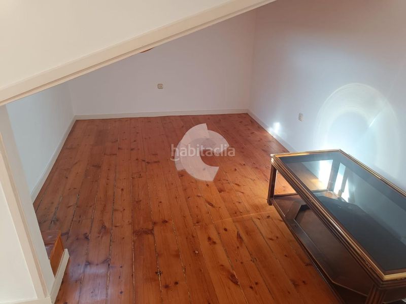 Foto 8eb46bfc-f3d4-47b3-a889-ad7576cac281. Alquiler piso precioso piso en santo domingo, corrido de adelanteatras 4 dormitorios con armarios y baños, salóncomedor en varios ambiente, coci en Ourense