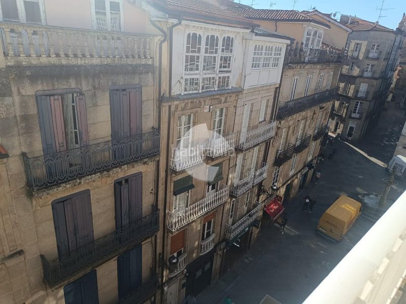 Foto 9c53945b-efa5-4402-9e7f-4ed50fac599b. Alquiler piso precioso piso en santo domingo, corrido de adelanteatras 4 dormitorios con armarios y baños, salóncomedor en varios ambiente, coci en Ourense