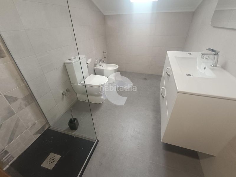 Foto 43a87e64-90cb-4379-b201-b9e02042b27f. Casa amb calefacció aparcament piscina a Barbadás