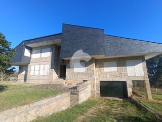 Casa a San Cibrao das Viñas