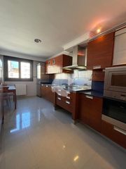 Location Duplex à Centro. Alquiler de dúplex en calle santo domingo  magnífico dúplex de 3