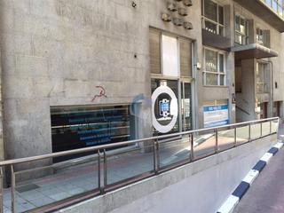 Location Local commercial  Habana. Bajo acondicionado, ideal oficinas. 160 metros en el centro de l