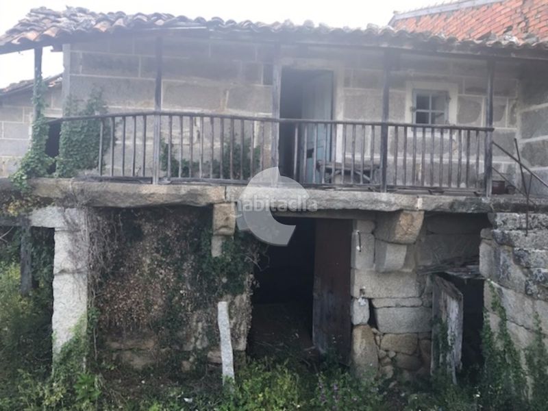 Foto fb55c6b0-7f5c-4b57-8888-aadcd15d0f42. Casa aparellada a Taboadela