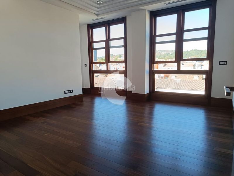 Foto 1a1905b2-c8f2-4996-ada4-e0a2884e353a. Pis a Casco Viejo Ourense