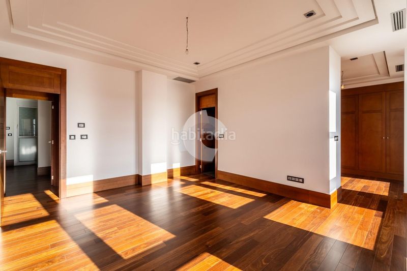 Foto 25c00a3f-f9dc-4125-b38e-7d77a28d0042. Pis a Casco Viejo Ourense