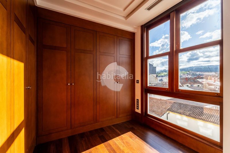 Foto 5429dd1f-c85e-4281-97a0-7c1f021bb367. Pis a Casco Viejo Ourense