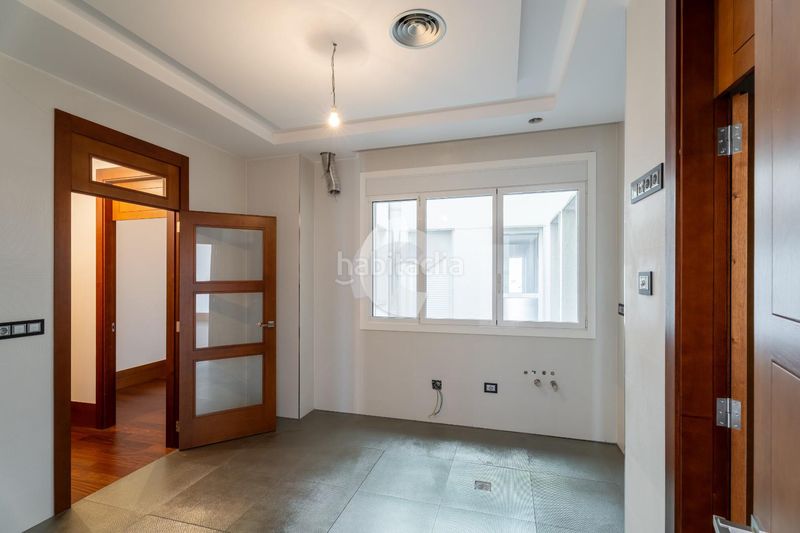 Foto 6bf2063d-72bf-4c94-b654-bca5aa26d93f. Pis a Casco Viejo Ourense