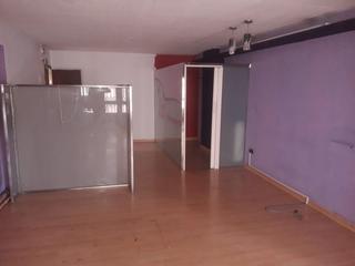 Location Bureau  N/a. Oficina lista para empezar a trabajar. 40 metros diáfanos con ba