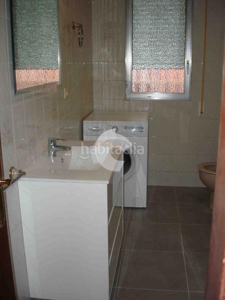 Foto c1e98a82-ae97-48f4-93f5-97595595cec4. Casa aparellada a Mariñamansa Ourense